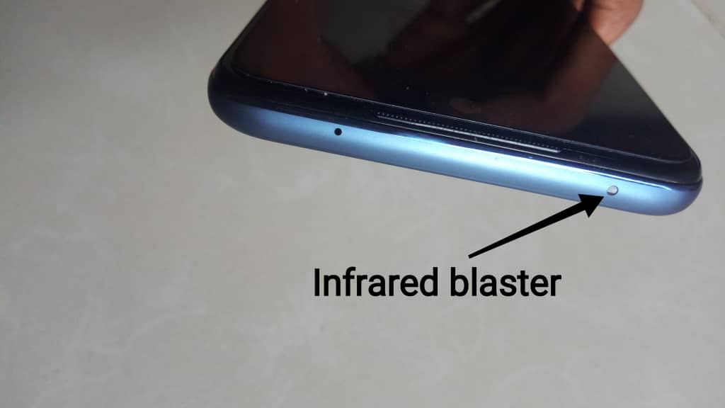 Showing the location of an IR blaster on a smartphone 